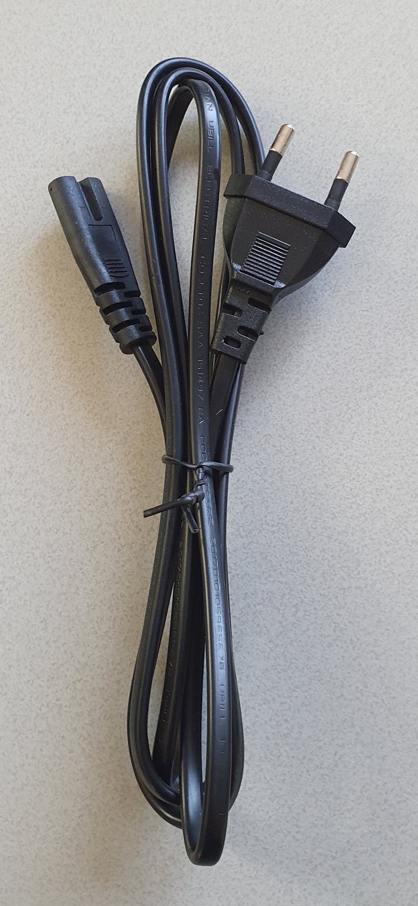 Kabel-Zuleitungen mit EU-Stecker und Buchse 1,5m 2x0,75 schwarz